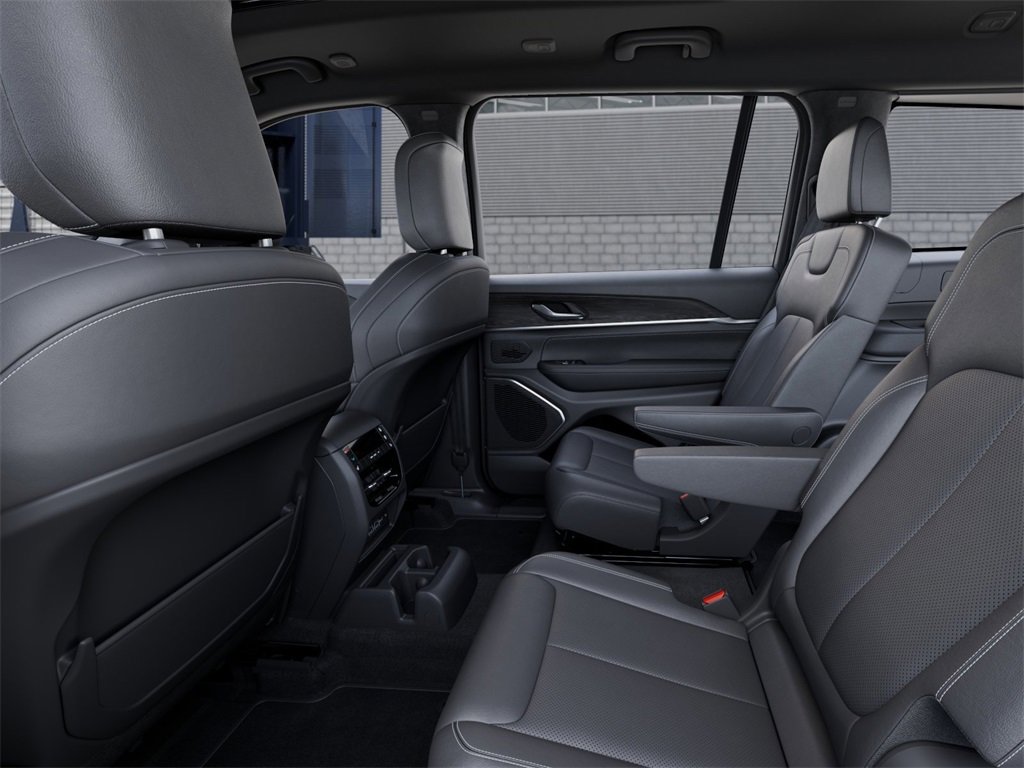 New 2025 Jeep Grand Cherokee L Overland image 23