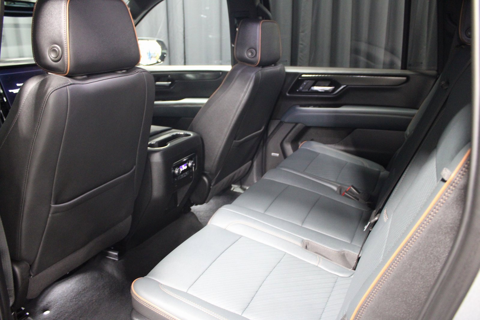 Used 2025 GMC Yukon XL AT4 w/ Premium Trailering Package image 25