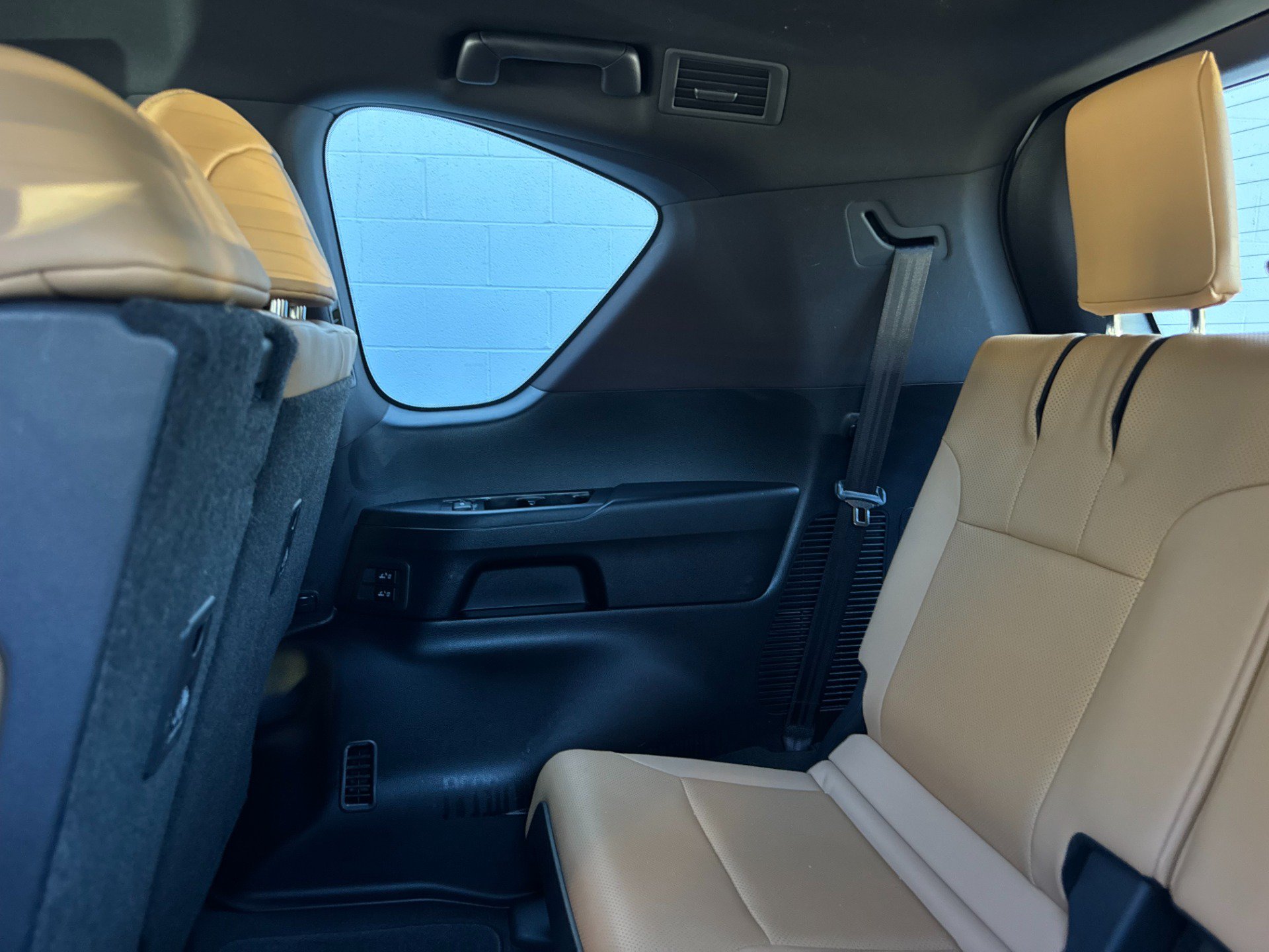 Used 2024 Lexus LX 600 4WD w/ Luxury Package image 51