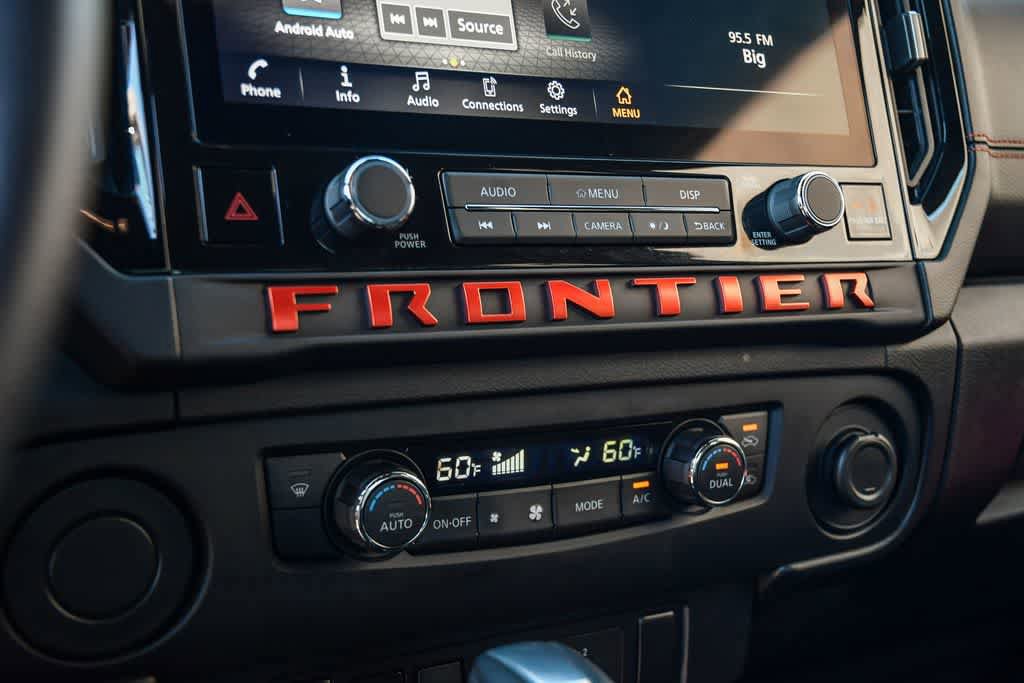 Used 2025 Nissan Frontier Pro-X image 21
