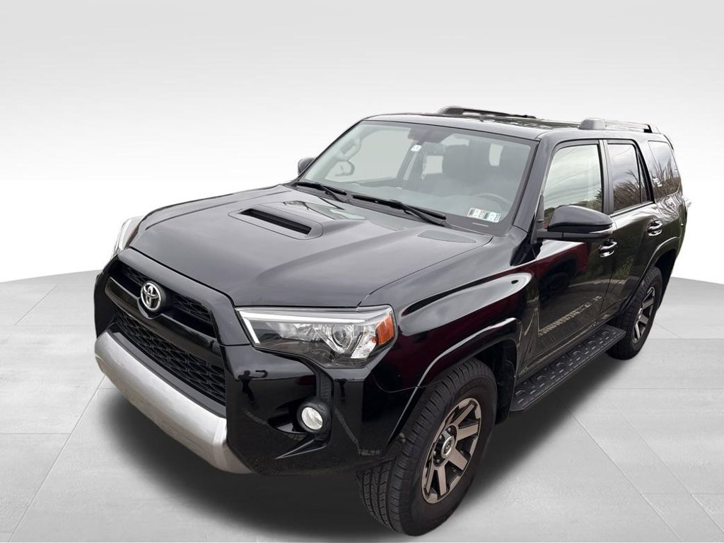 Used 2019 Toyota 4Runner TRD Off-Road Premium AWD/4WD image 2