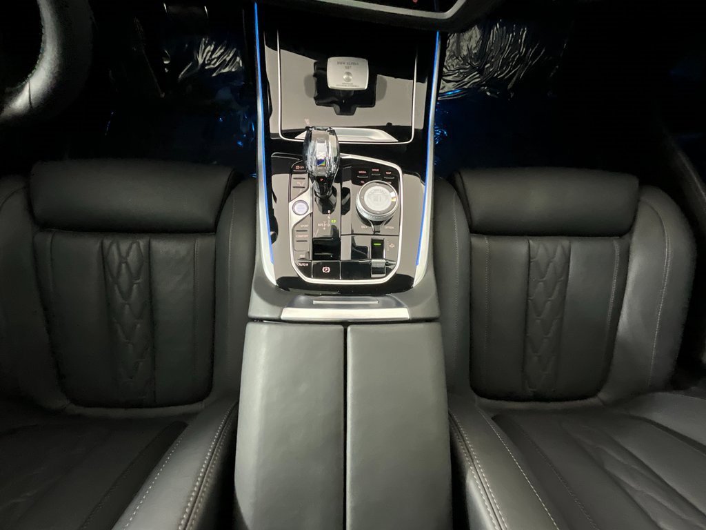 Used 2025 BMW ALPINA XB7 image 14