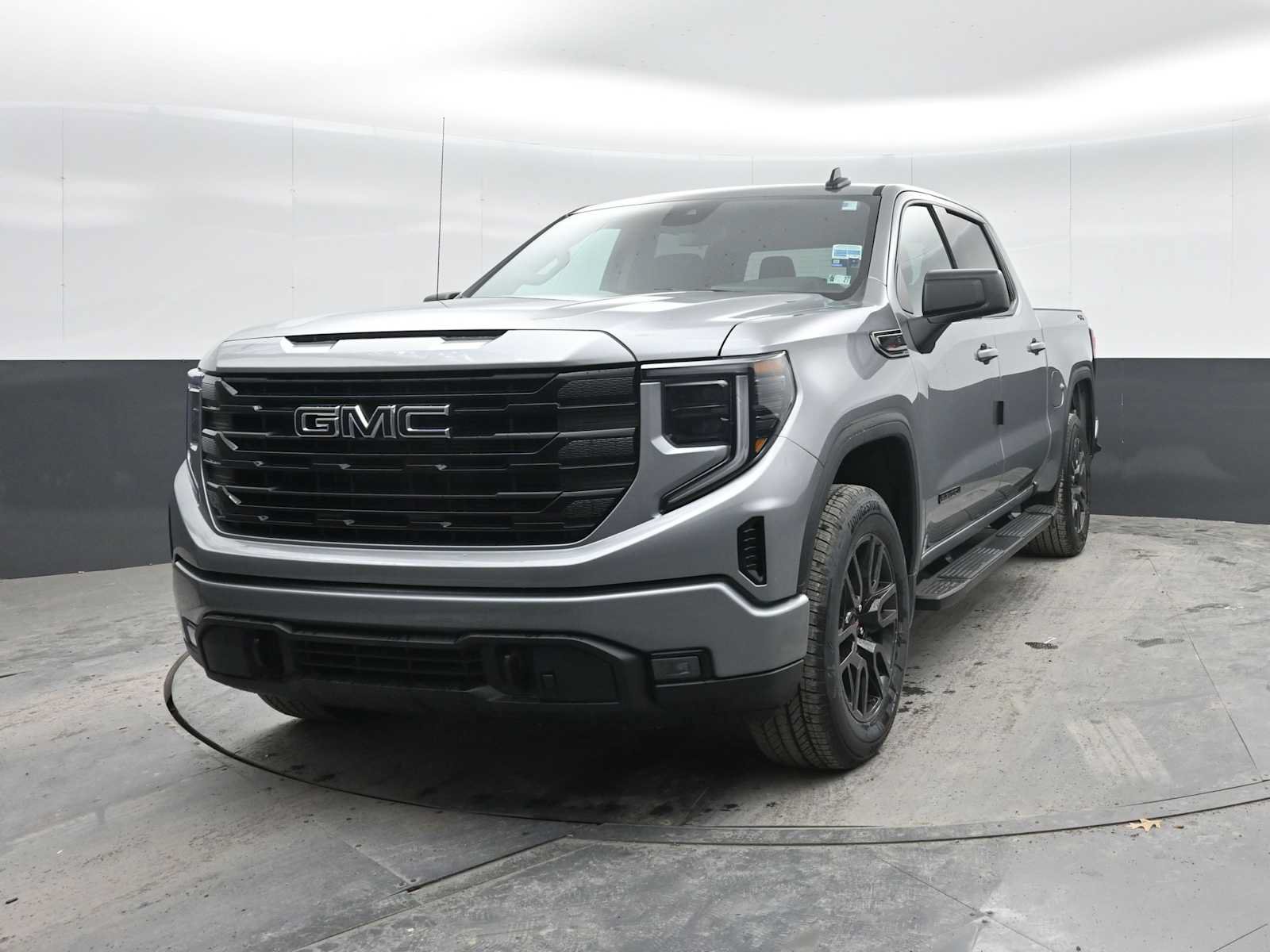 New 2026 GMC Sierra 1500 Elevation w/ LPO, Elevation Black Package AWD/4WD image 5