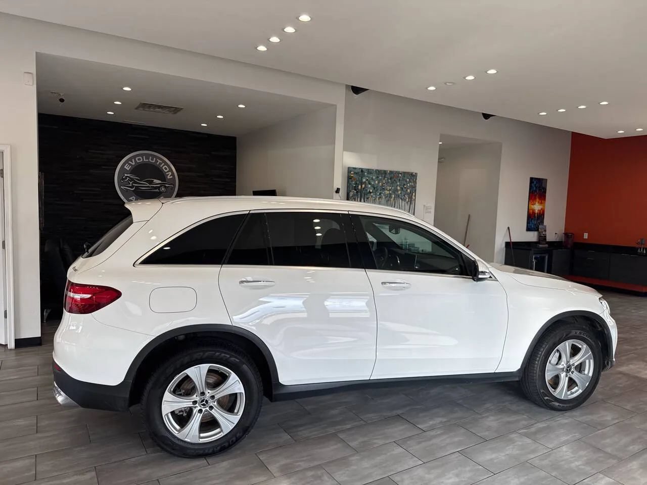 Used 2018 Mercedes-Benz GLC 300 4MATIC w/ Premium Package image 15