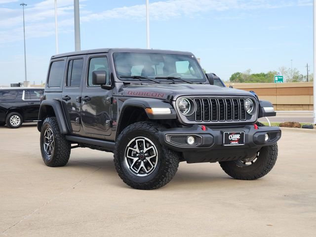 Used 2025 Jeep Wrangler Unlimited Rubicon AWD/4WD image 2