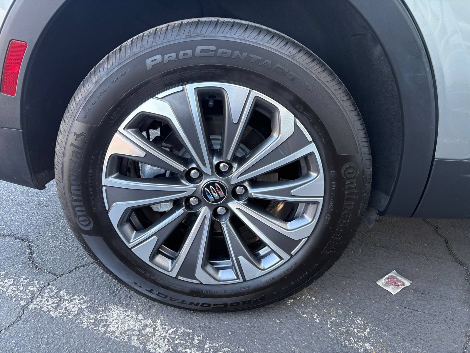 Used 2024 Buick Envision Preferred AWD/4WD image 30