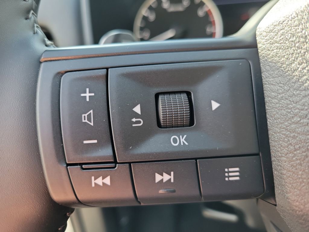 New 2026 Nissan Rogue SV FWD image 27