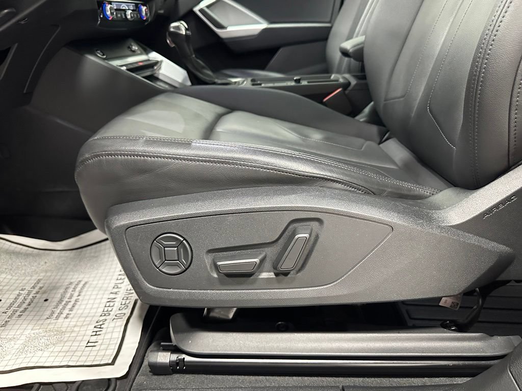 Used 2024 Audi Q3 2.0T Premium AWD/4WD image 12