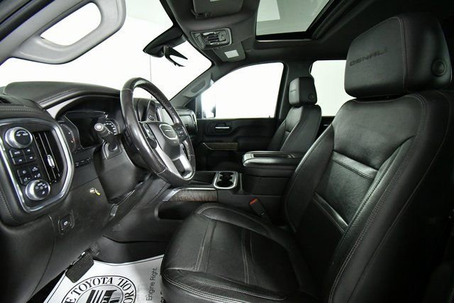 Used 2021 GMC Sierra 3500 Denali w/ Denali Black Diamond Edition image 5