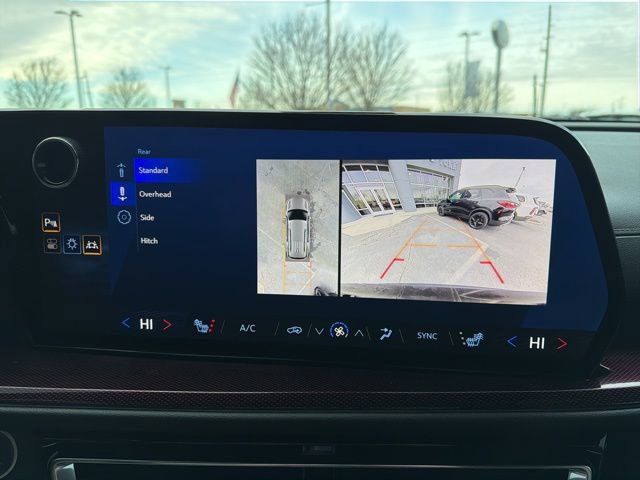 Used 2024 Chevrolet Traverse Z71 w/ LPO, Floor Liner Package image 30