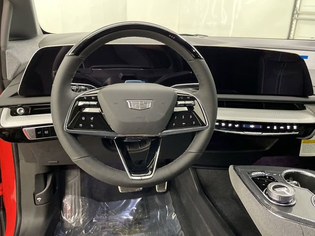 New 2025 Cadillac Optiq Sport 2 w/ LPO, Floor Liner Package AWD/4WD image 23