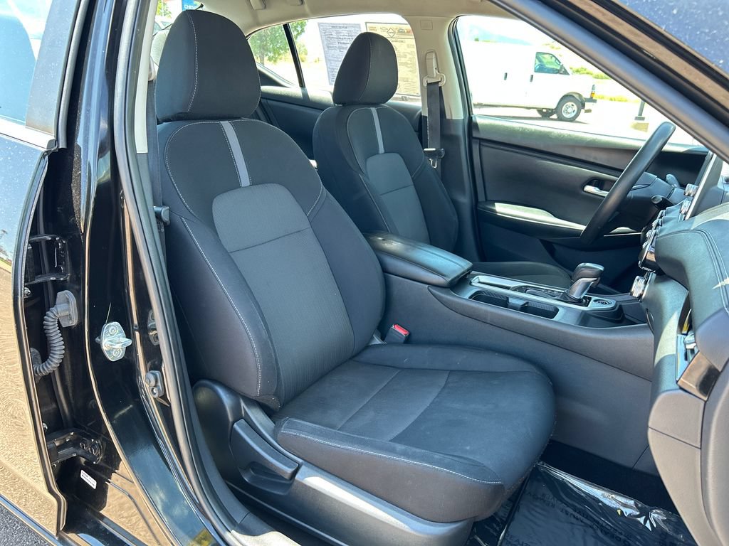 Used 2023 Nissan Sentra SV FWD image 16