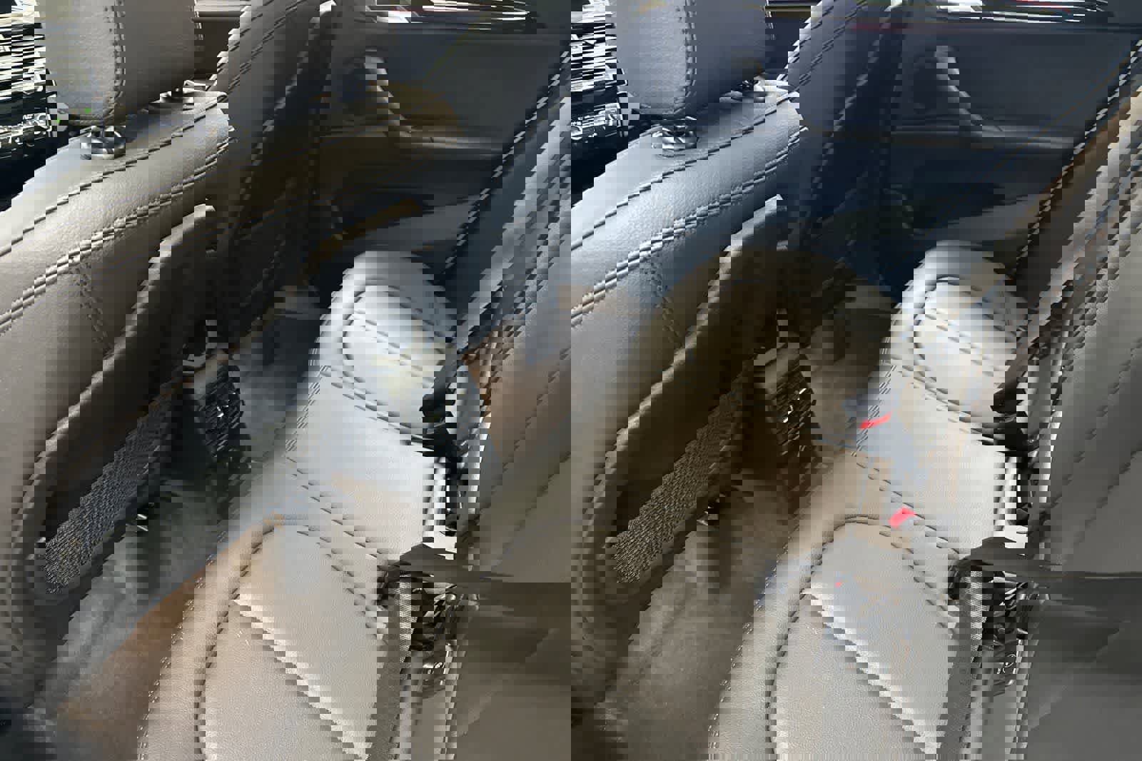 Used 2018 BMW X1 sDrive28i image 4