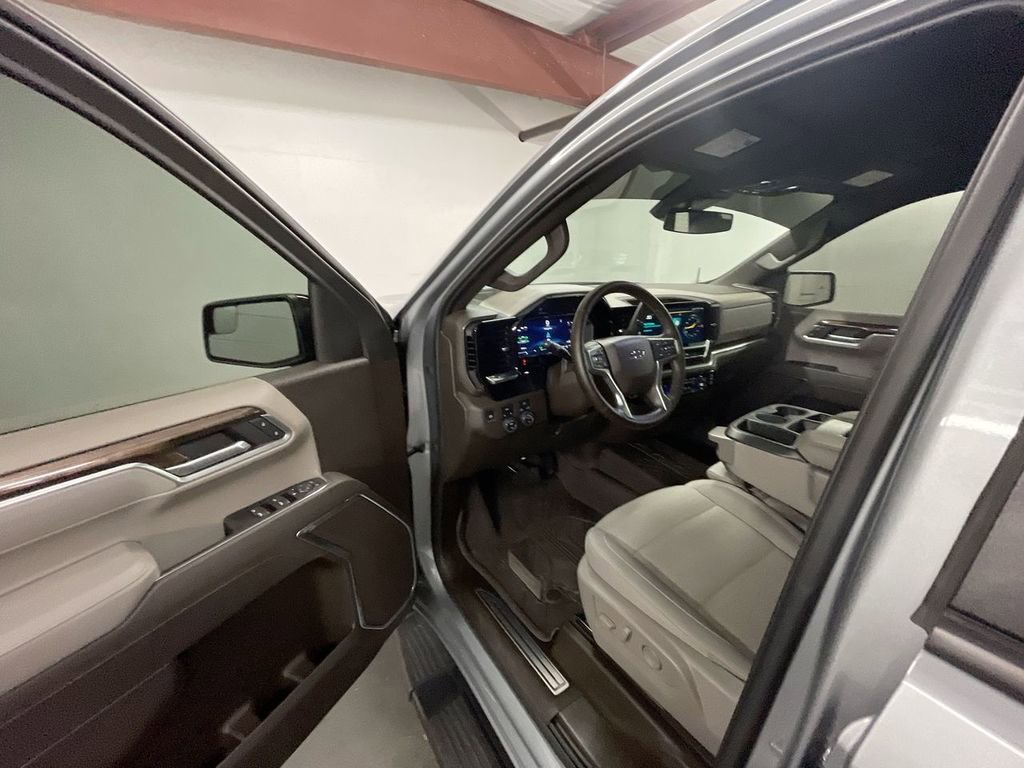 Certified 2025 Chevrolet Silverado 1500 RST image 10