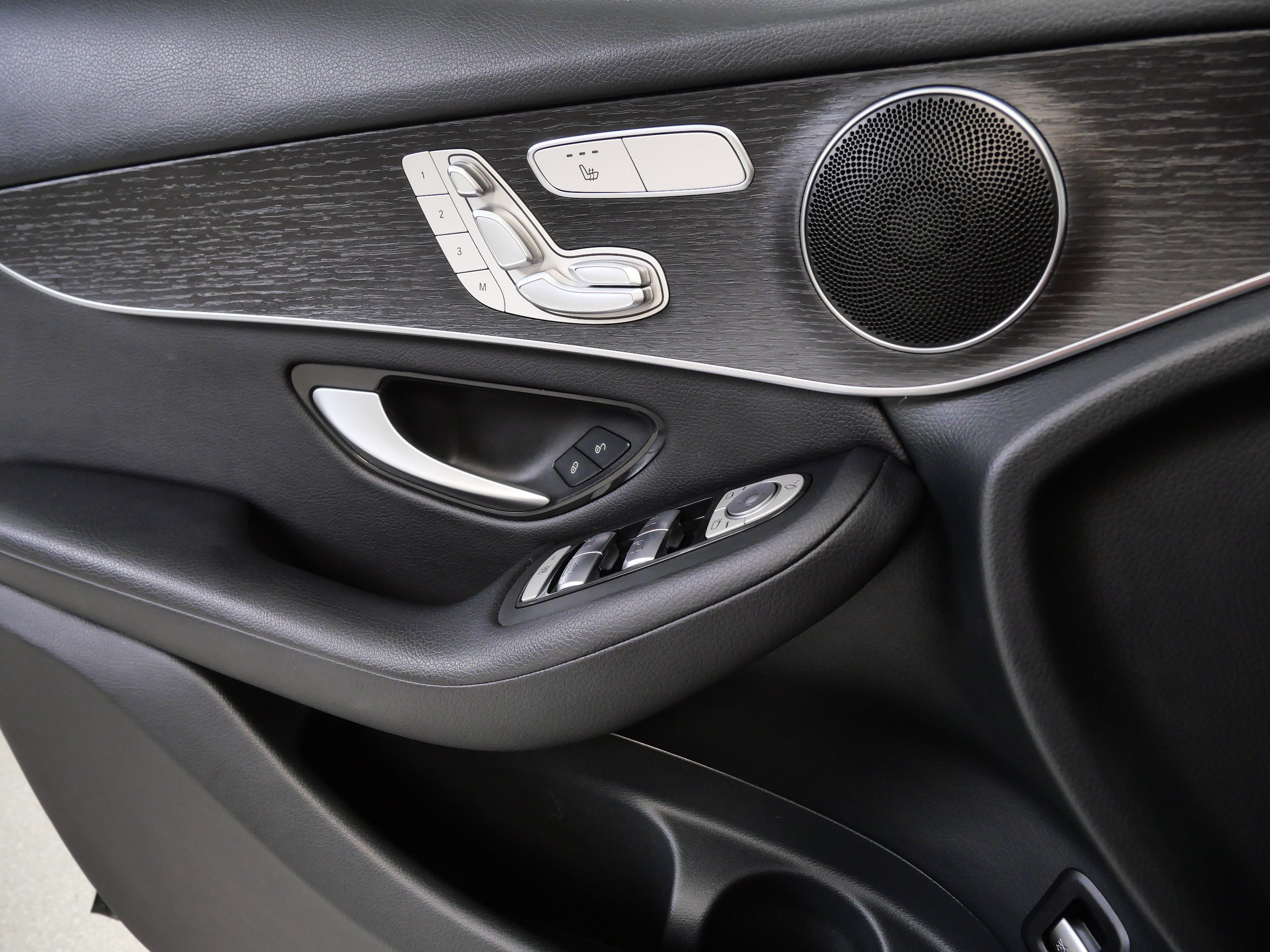 Certified 2022 Mercedes-Benz GLC 300 4MATIC image 31
