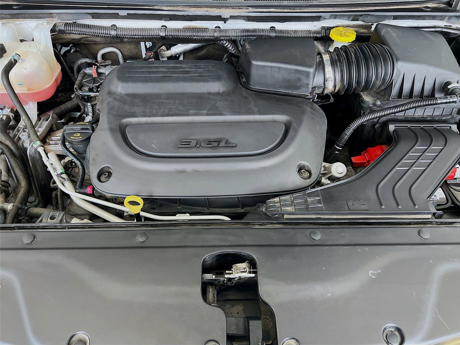 Used 2024 Chrysler Pacifica Touring-L image 29