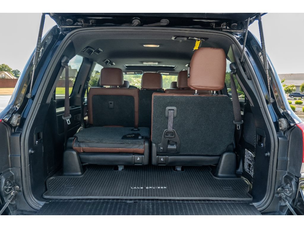 Used 2020 Toyota Land Cruiser AWD/4WD image 17