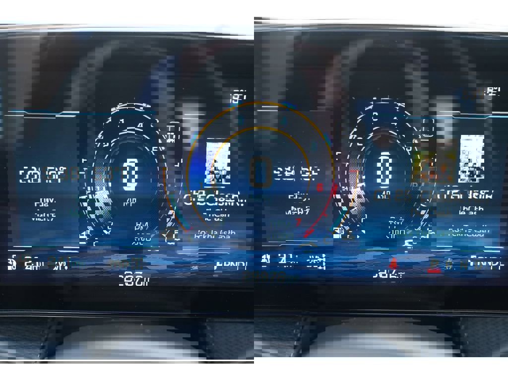 Used 2025 Chevrolet Equinox LT w/ Convenience Package II image 16