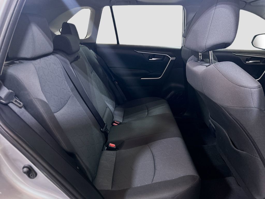 Used 2025 Toyota RAV4 XLE image 24