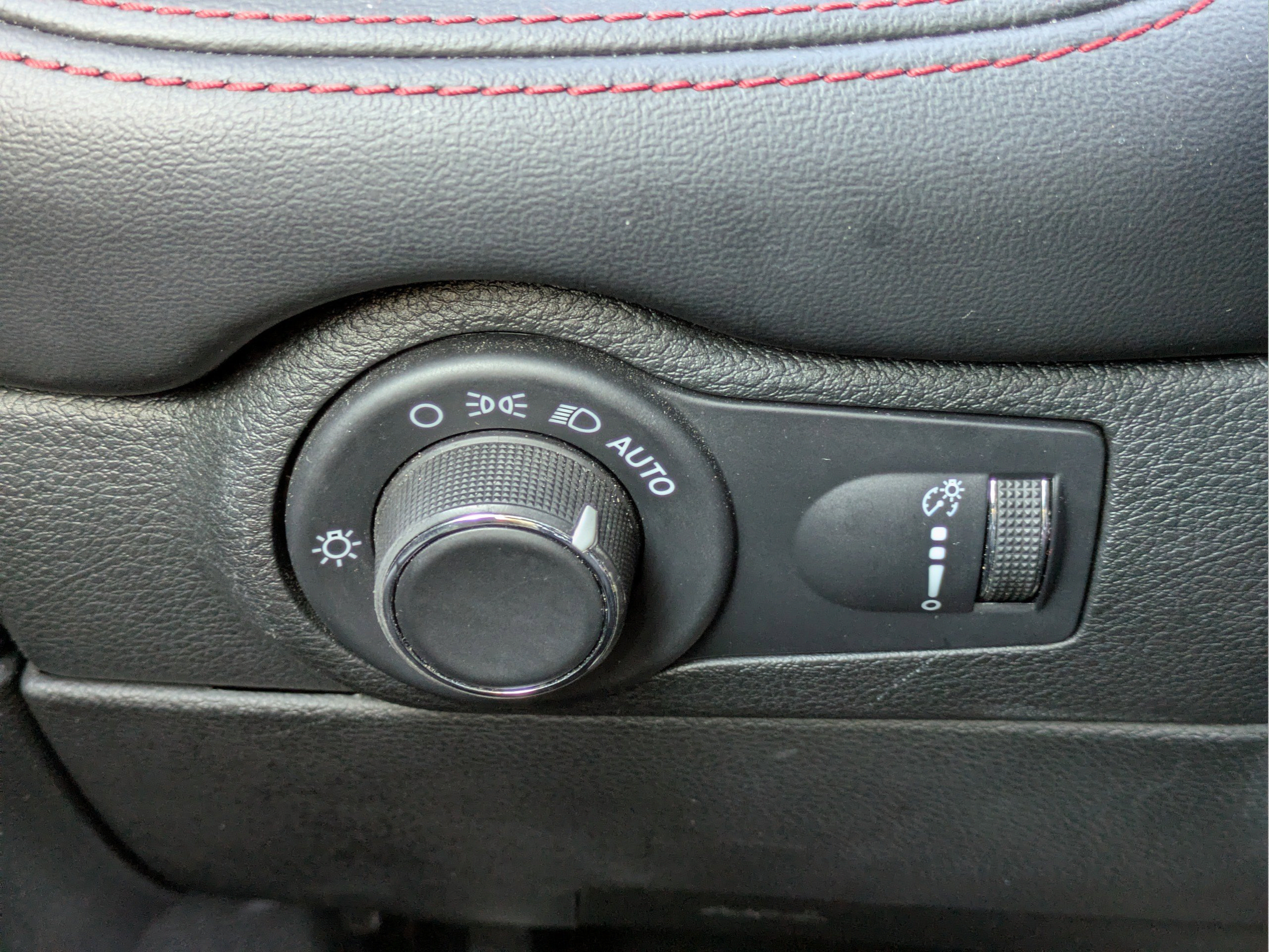 Used 2024 Dodge Durango GT AWD/4WD image 26