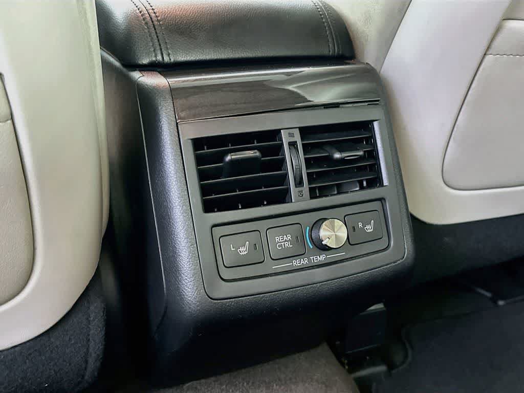 Used 2013 Toyota Avalon Limited FWD image 13