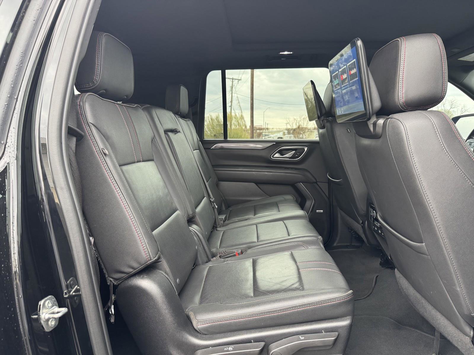 Used 2023 Chevrolet Suburban RST image 39