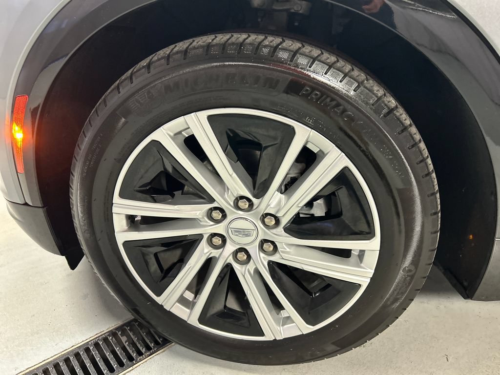 Used 2024 Cadillac Lyriq Tech AWD/4WD image 9