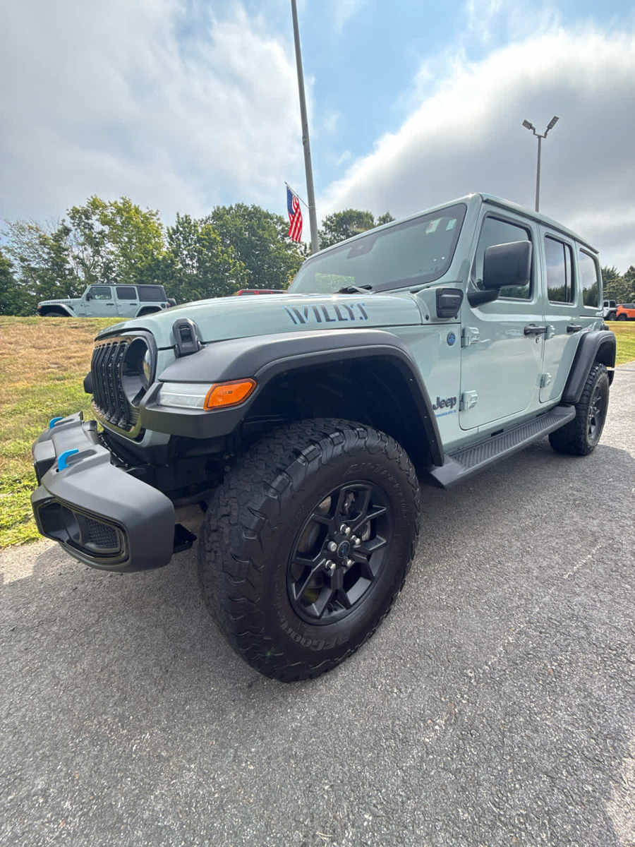 Used 2024 Jeep Wrangler Unlimited AWD/4WD image 24