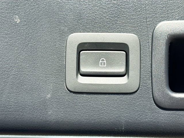 Used 2024 MAZDA MAZDA3 s image 13