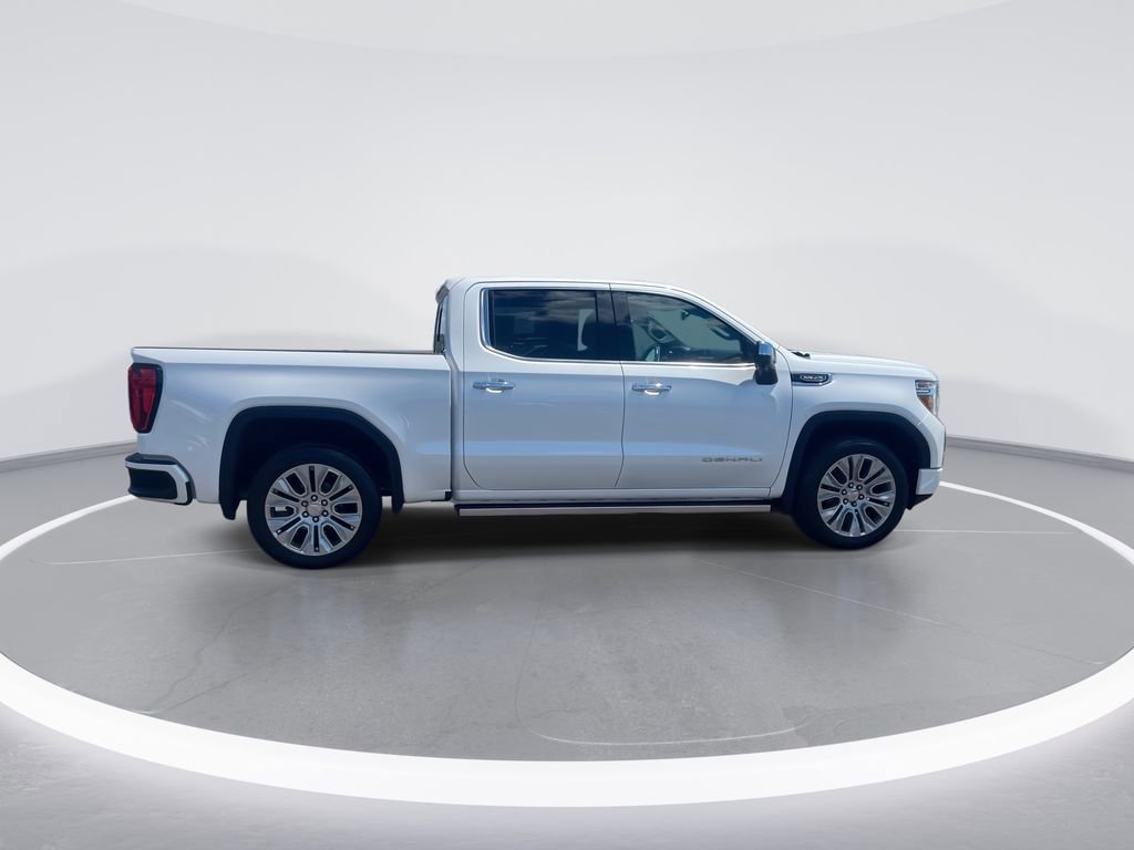 Used 2022 GMC Sierra 1500 Denali w/ Denali Premium Package AWD/4WD image 9