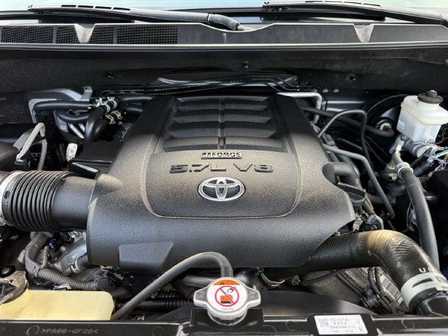Used 2019 Toyota Sequoia SR5 w/ Premium Package RWD image 35