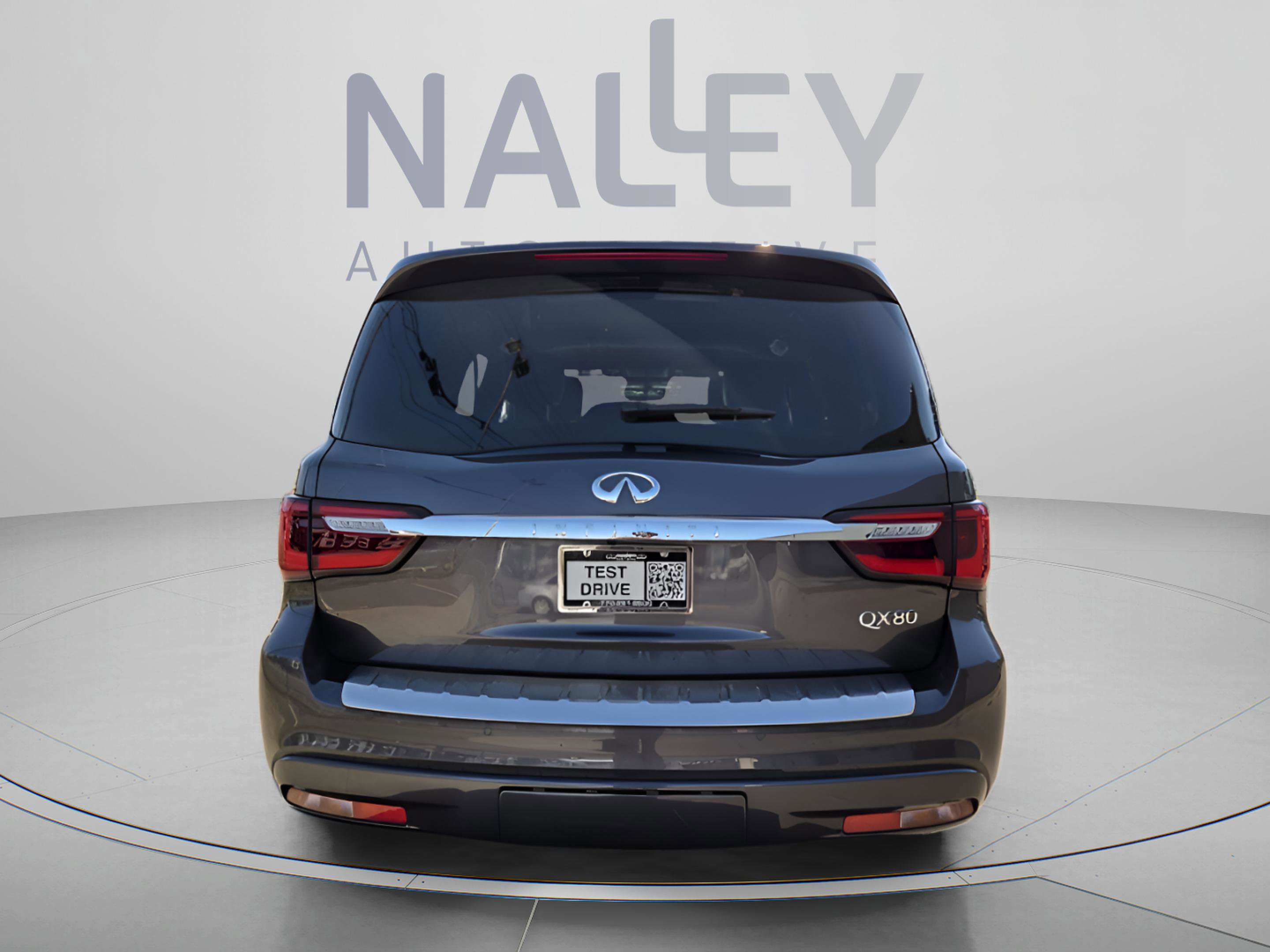 Used 2022 INFINITI QX80 Sensory w/ Cargo Package image 4