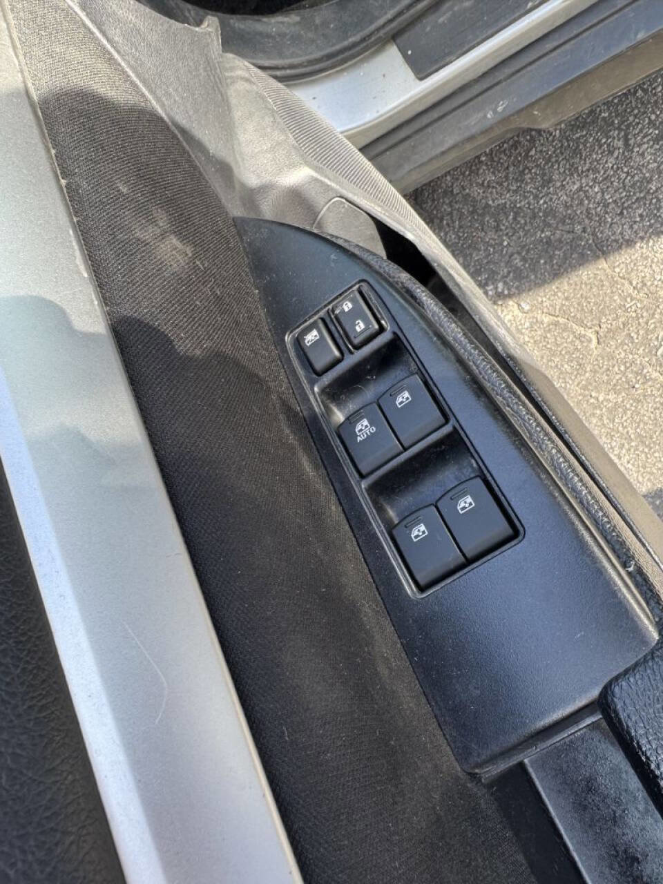 Used 2013 Subaru Outback 2.5i Premium w/ All-Weather Pkg image 7