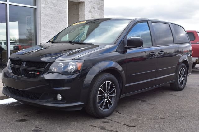 Used 2017 Dodge Grand Caravan SXT w/ Driver Convenience Group image 6