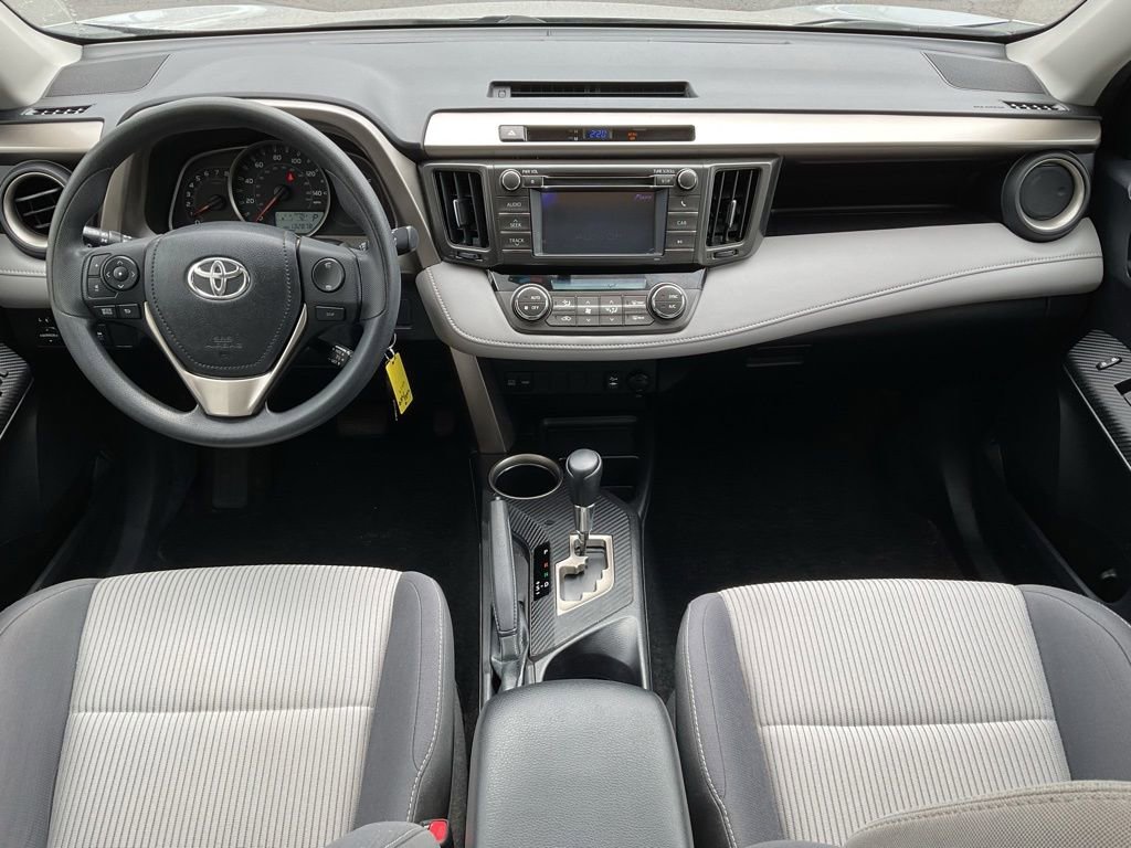 Used 2013 Toyota RAV4 XLE AWD/4WD image 17