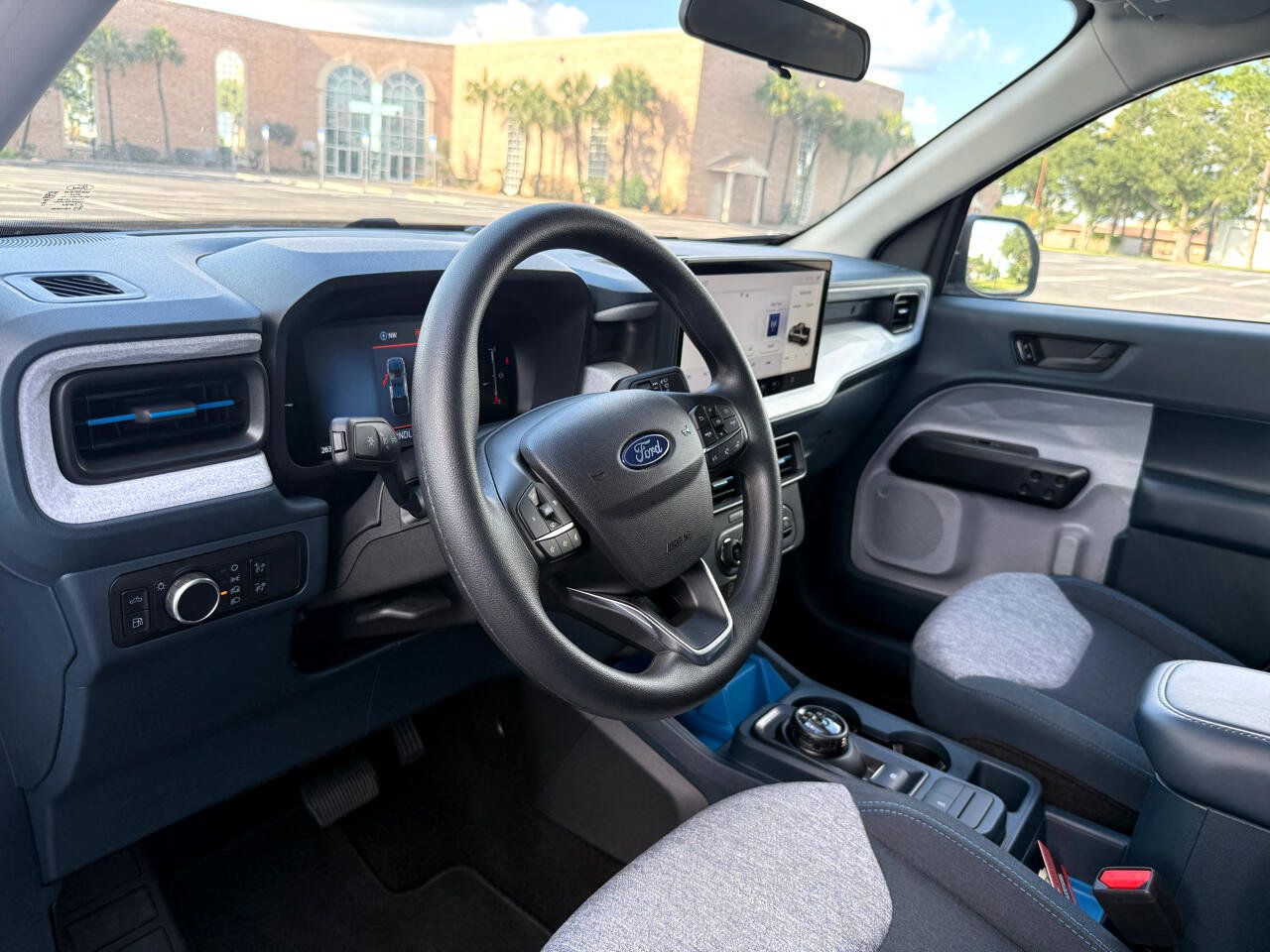 Used 2025 Ford Maverick XLT image 14