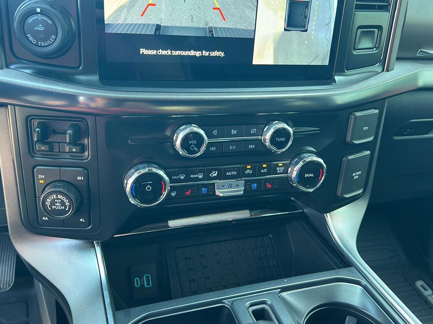 Certified 2024 Ford F150 Platinum w/ FX4 Off-Road Package AWD/4WD image 28