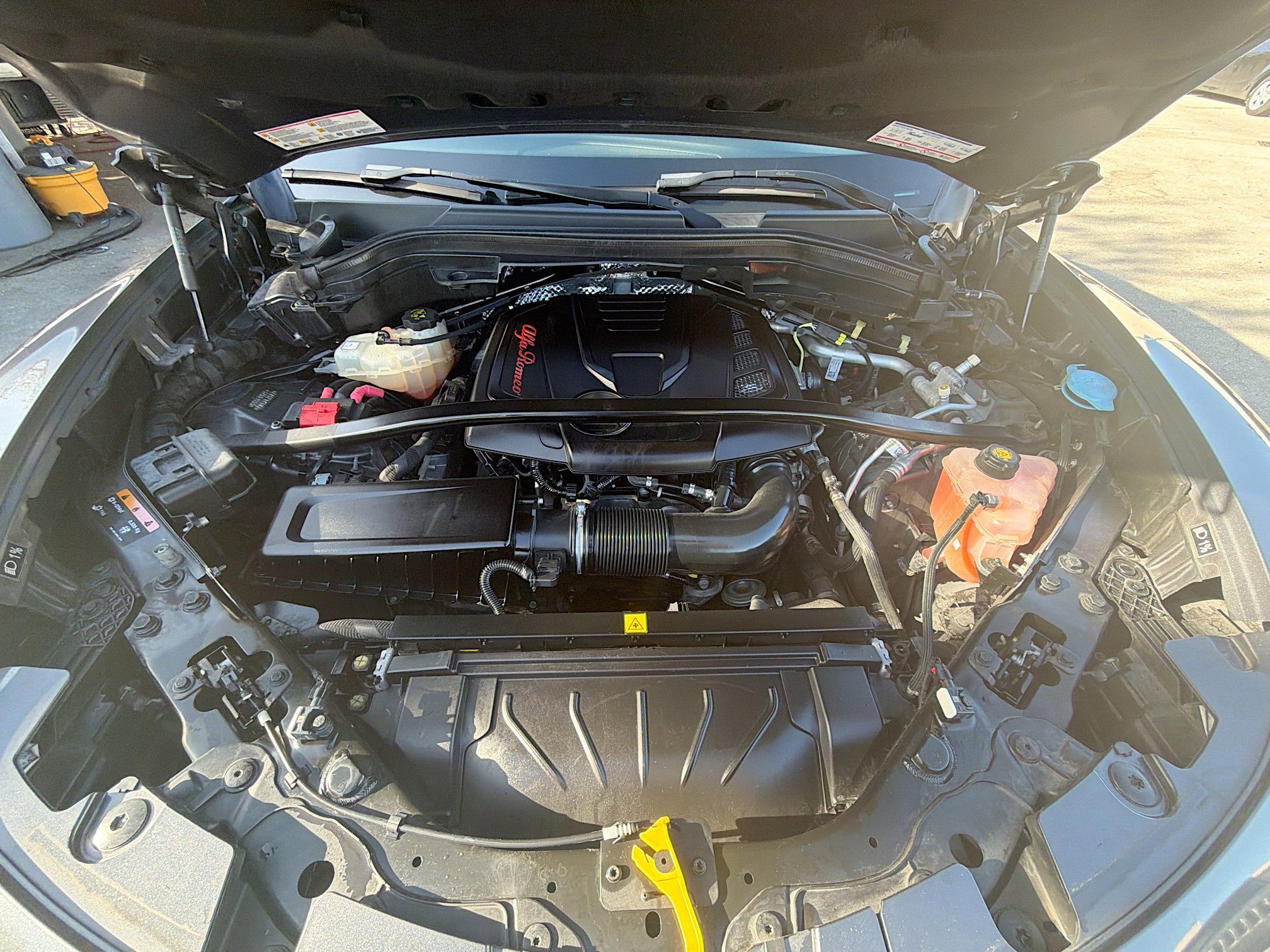 Used 2018 Alfa Romeo Stelvio Ti image 33