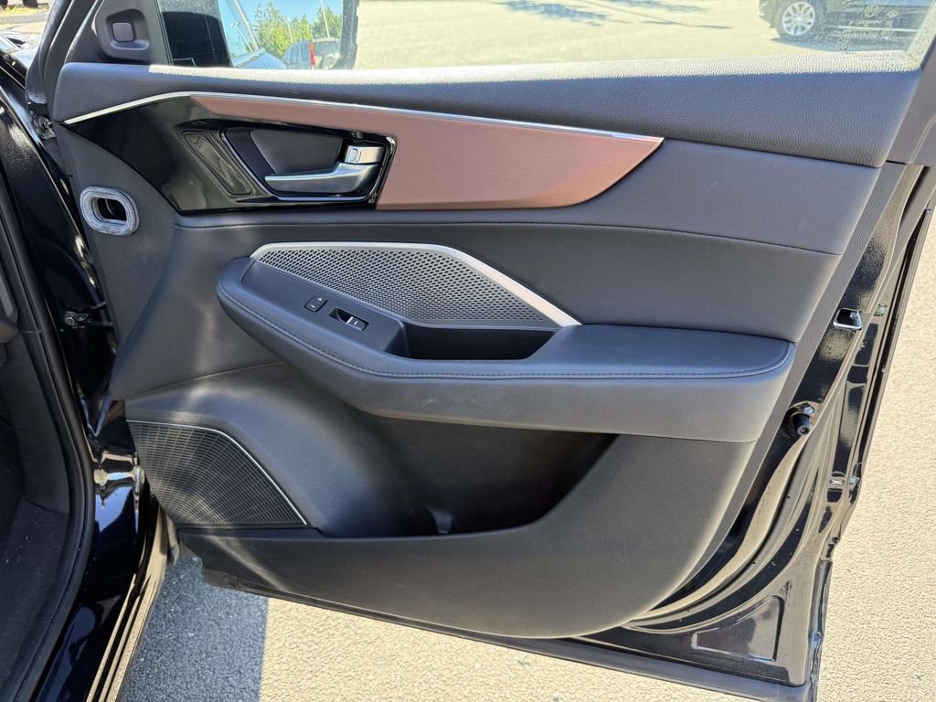 Used 2022 Acura MDX SH-AWD image 15