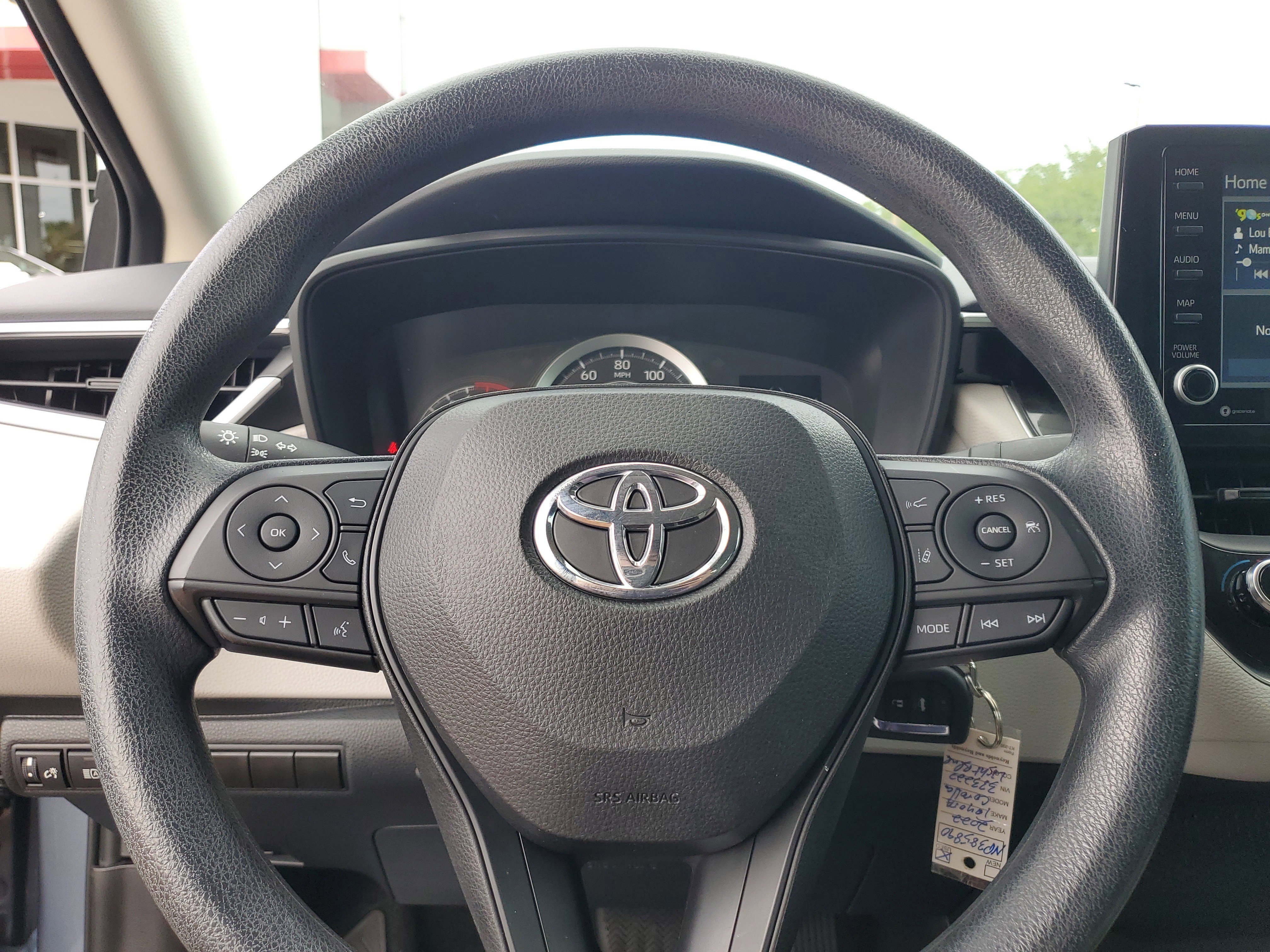 Used 2022 Toyota Corolla LE FWD image 18