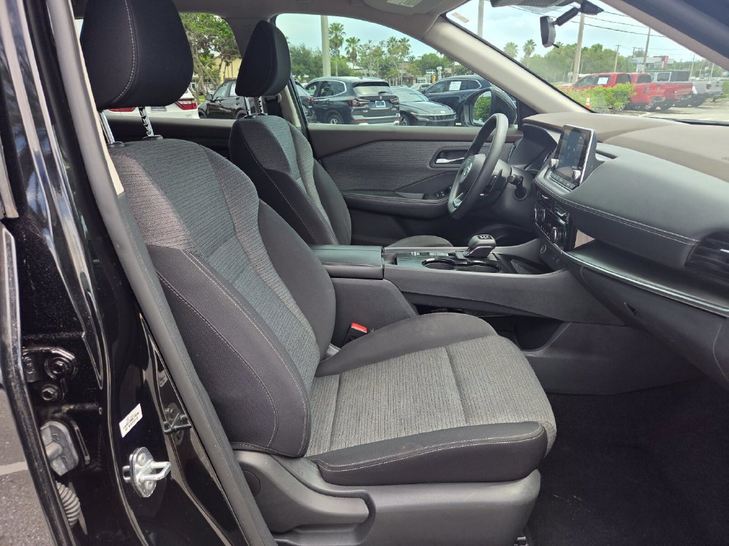 Used 2021 Nissan Rogue SV FWD image 18