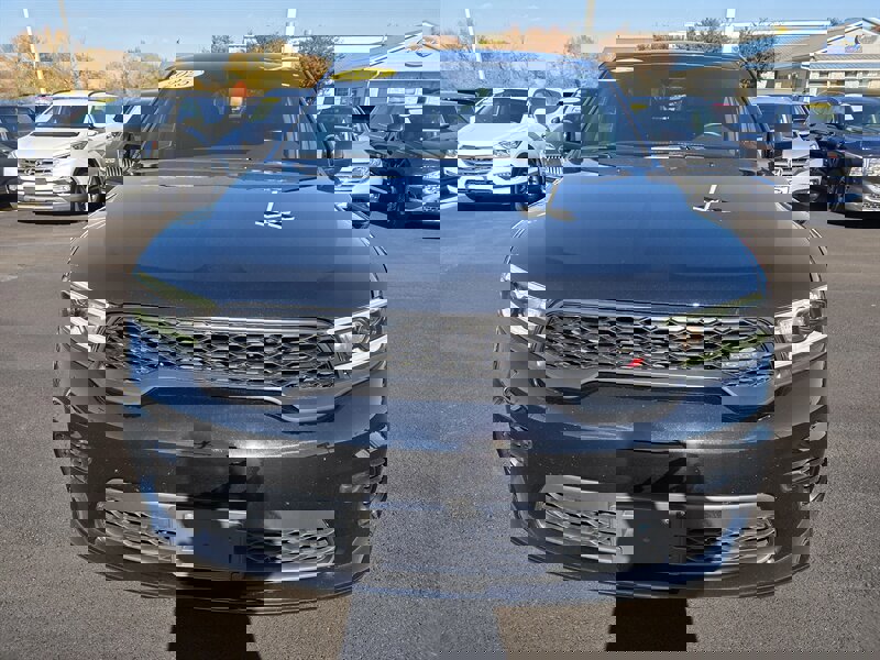 Used 2025 Dodge Durango GT image 8