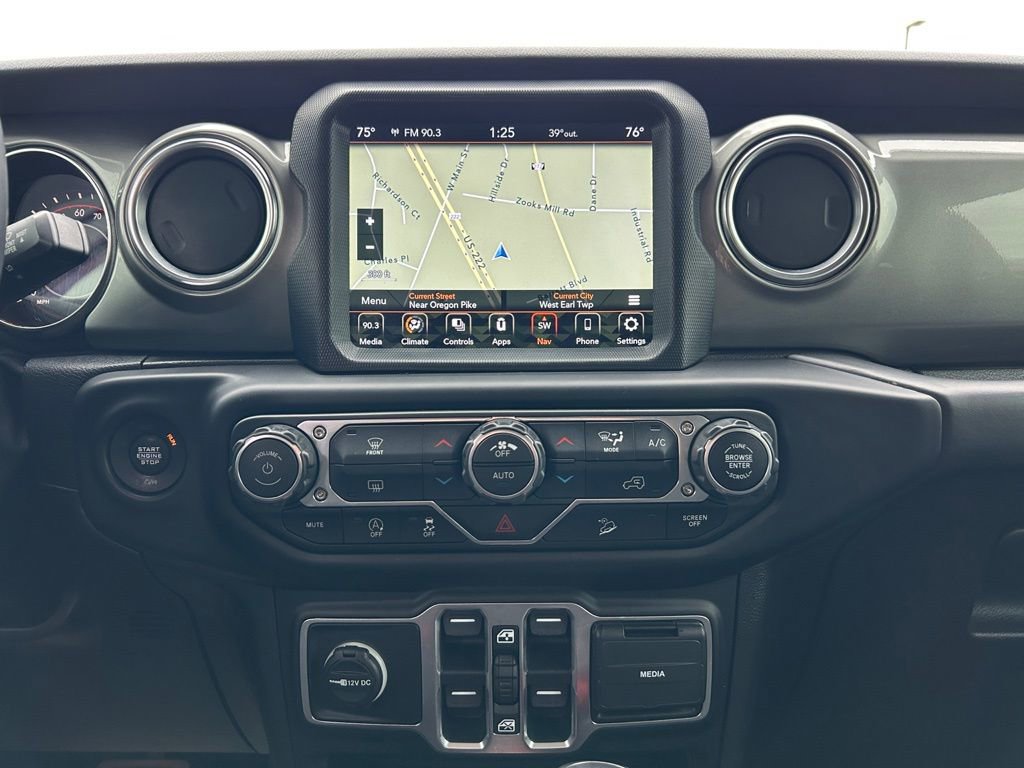 Used 2020 Jeep Wrangler Unlimited Sahara w/ Uconnect 4C Nav & Sound Group image 5