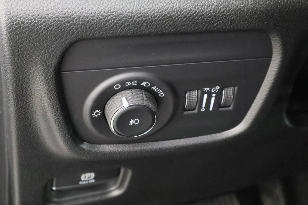 New 2026 Jeep Grand Cherokee L Limited image 24