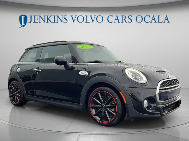 Used 2017 MINI Cooper S FWD image 1