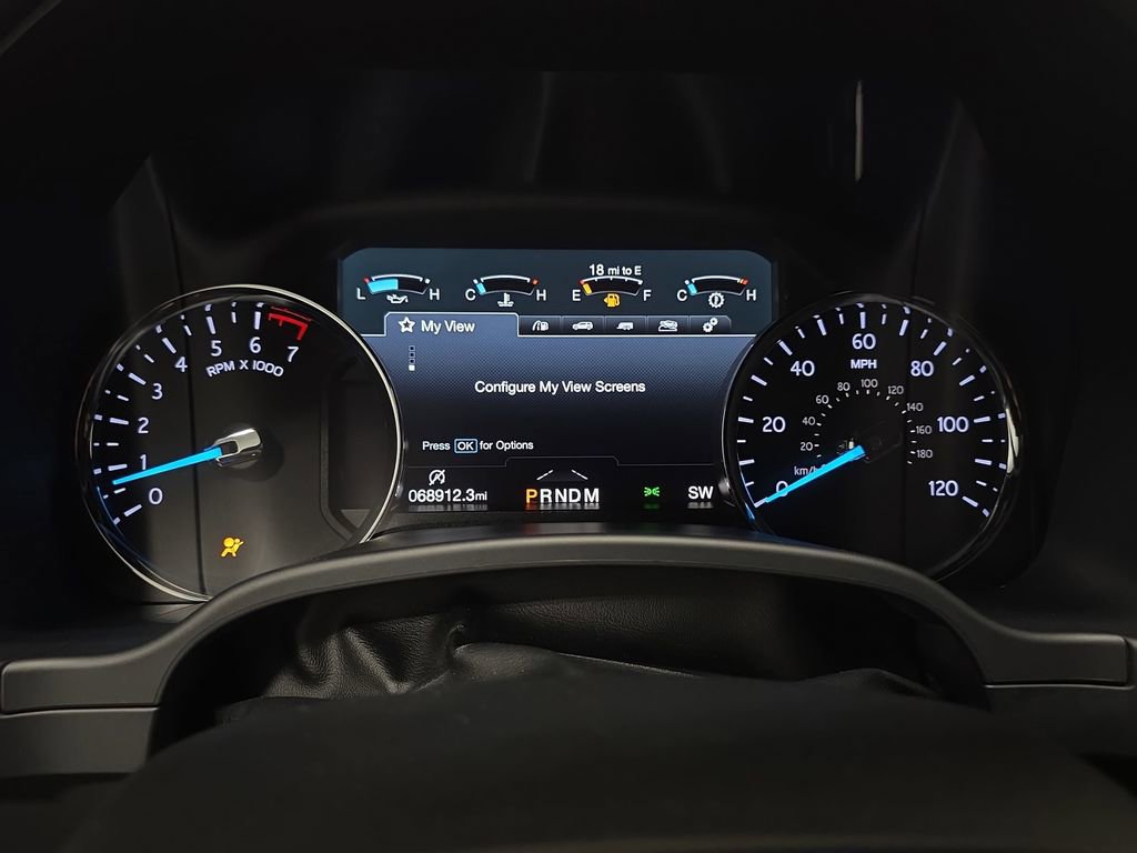 Used 2019 Ford Expedition XLT w/ Equipment Group 202A AWD/4WD image 19