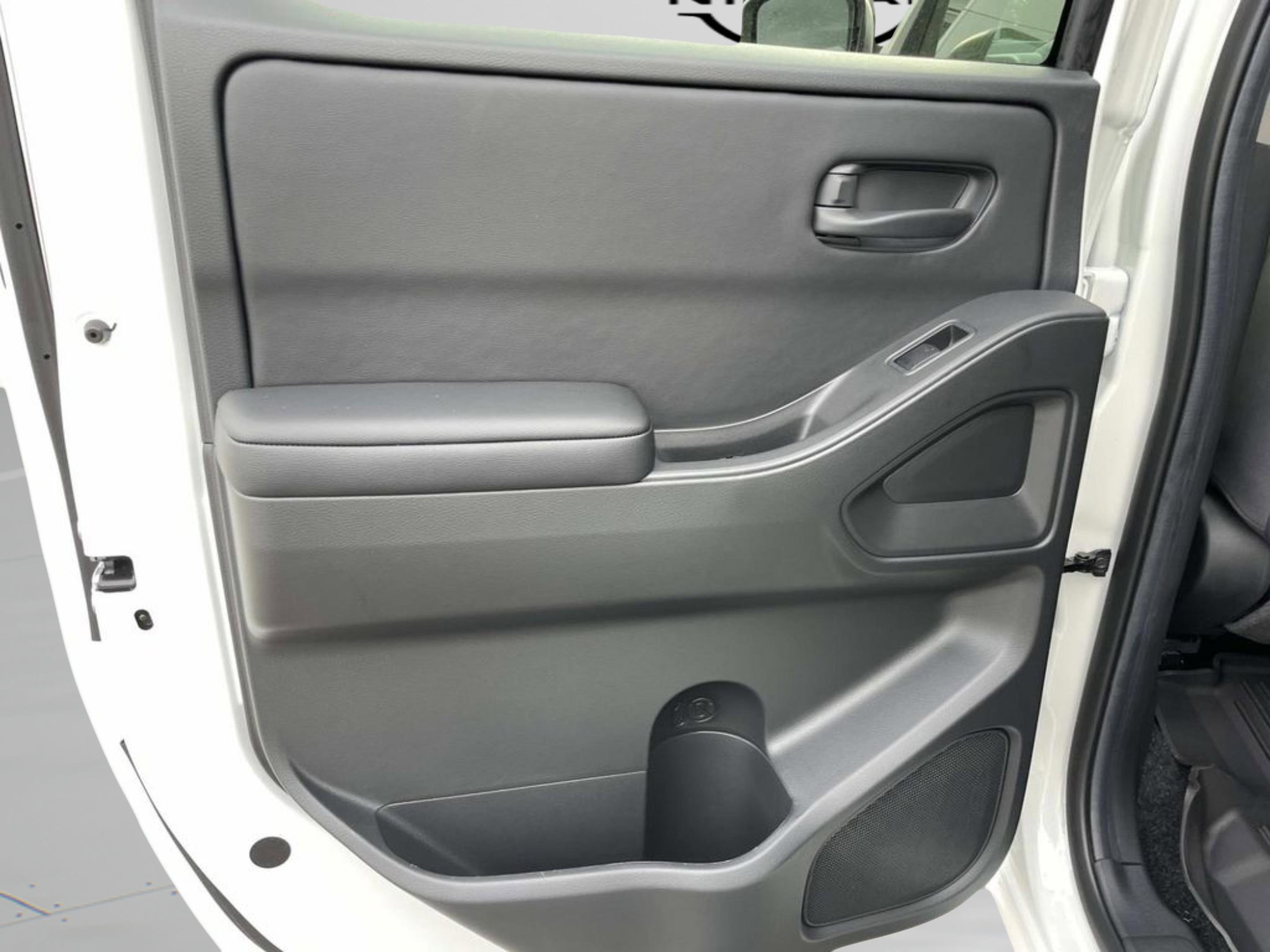 New 2026 Nissan Frontier S image 14