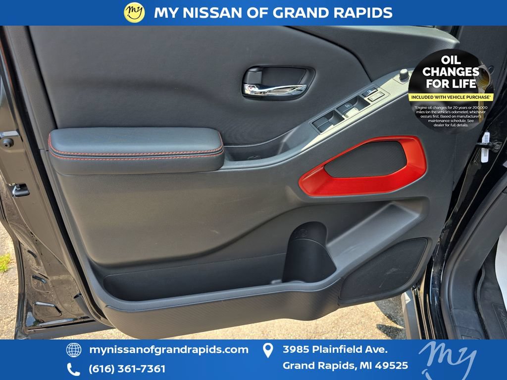 Used 2023 Nissan Frontier PRO-4X w/ Pro Convenience Package AWD/4WD image 11
