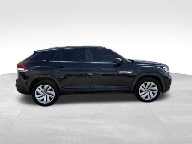 Used 2020 Volkswagen Atlas Cross Sport SE w/ Towing Package AWD/4WD image 9
