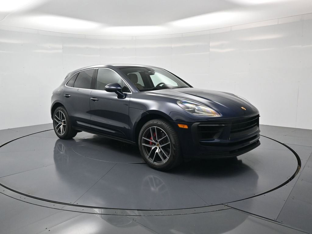 Certified 2022 Porsche Macan S image 32